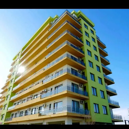 Niko * Mamaia